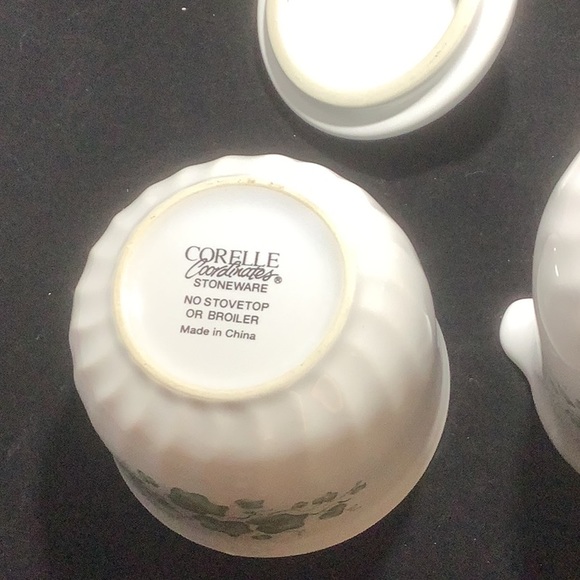 Corelle Callaway Sugar Bowl and Creamer - Picture 3 of 4